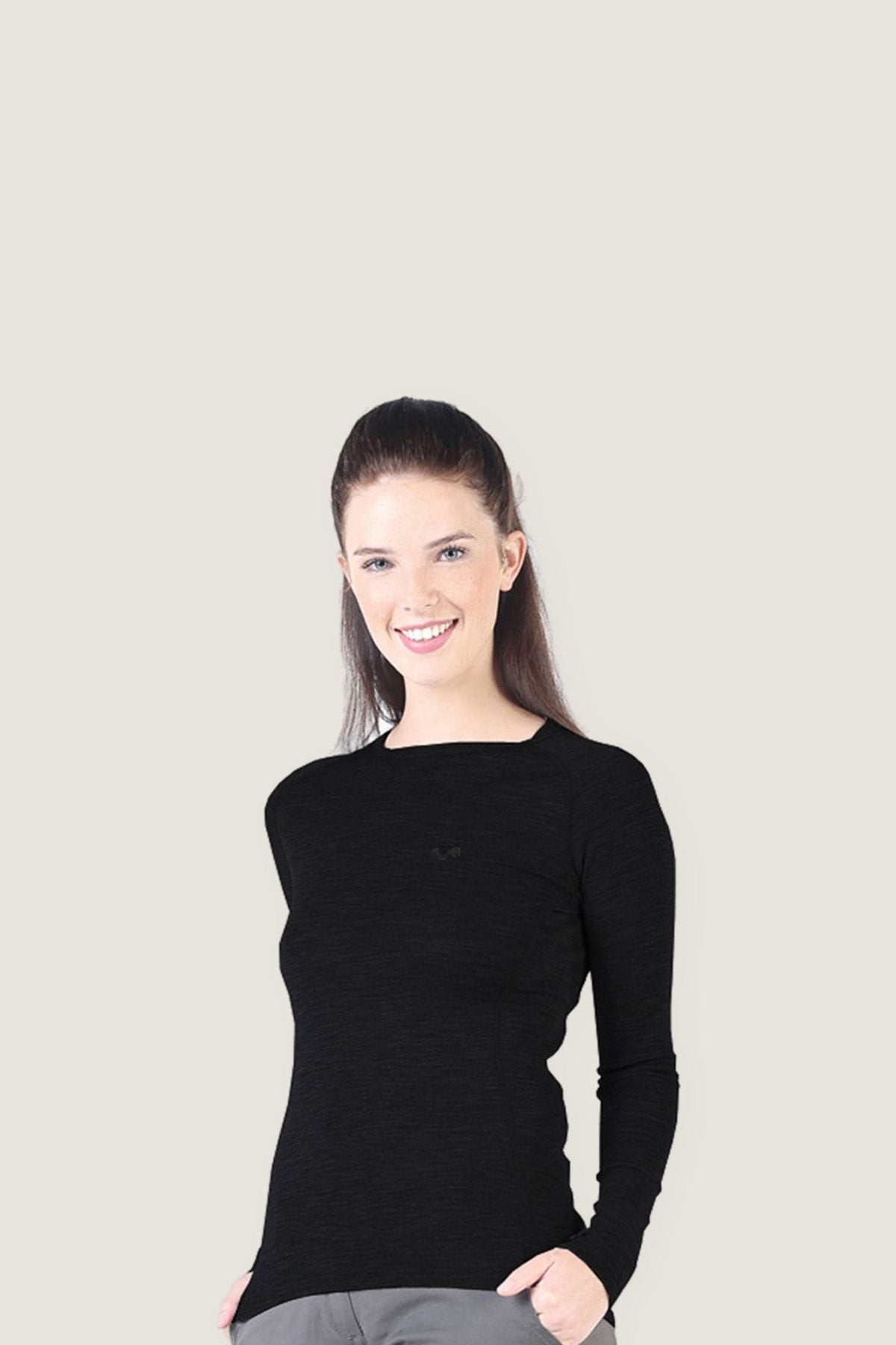 Černé dámské termoaktivní triko Alize ze 100% merino vlny 195 g/m² – pohled zepředu