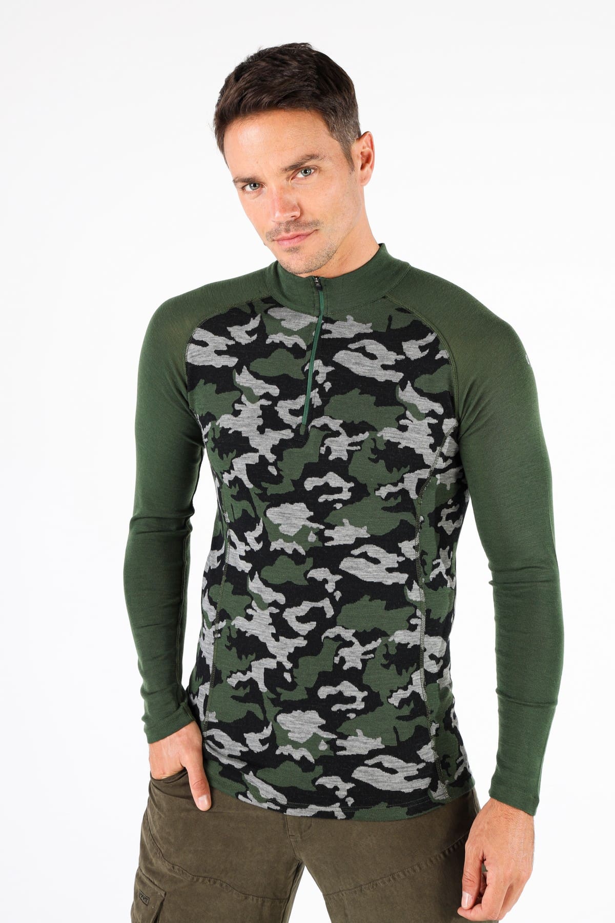 Męska bluza Asker Zip ze 100% wełny merino w zielonym wzorze moro